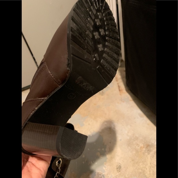 Beautiful brown leather boots - Picture 5 of 6